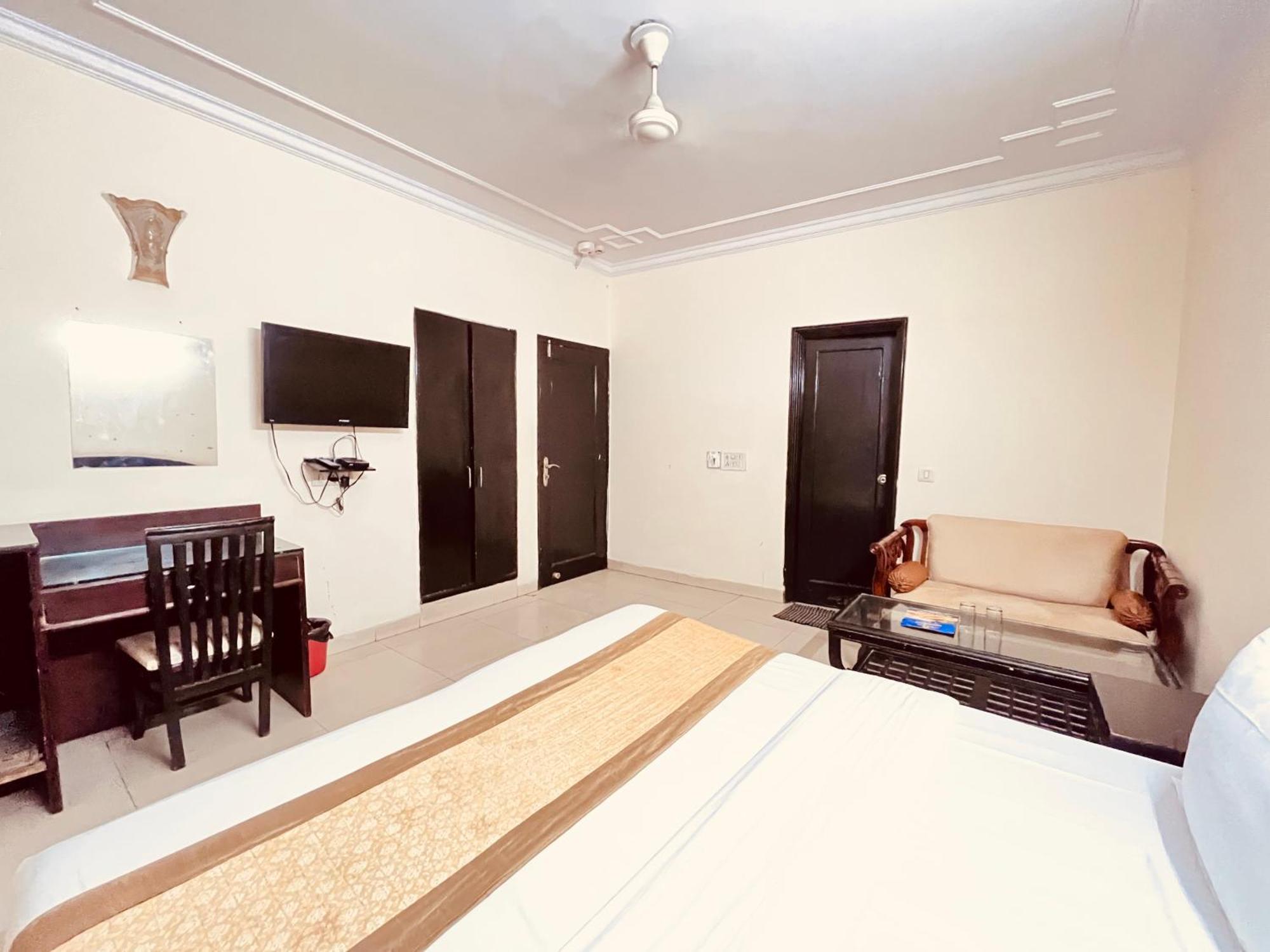 Ashoka Hotel Karol Bagh Delhi Νέο Δελχί Εξωτερικό φωτογραφία